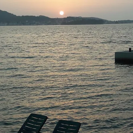 Val's Osljak Apartamento Preko